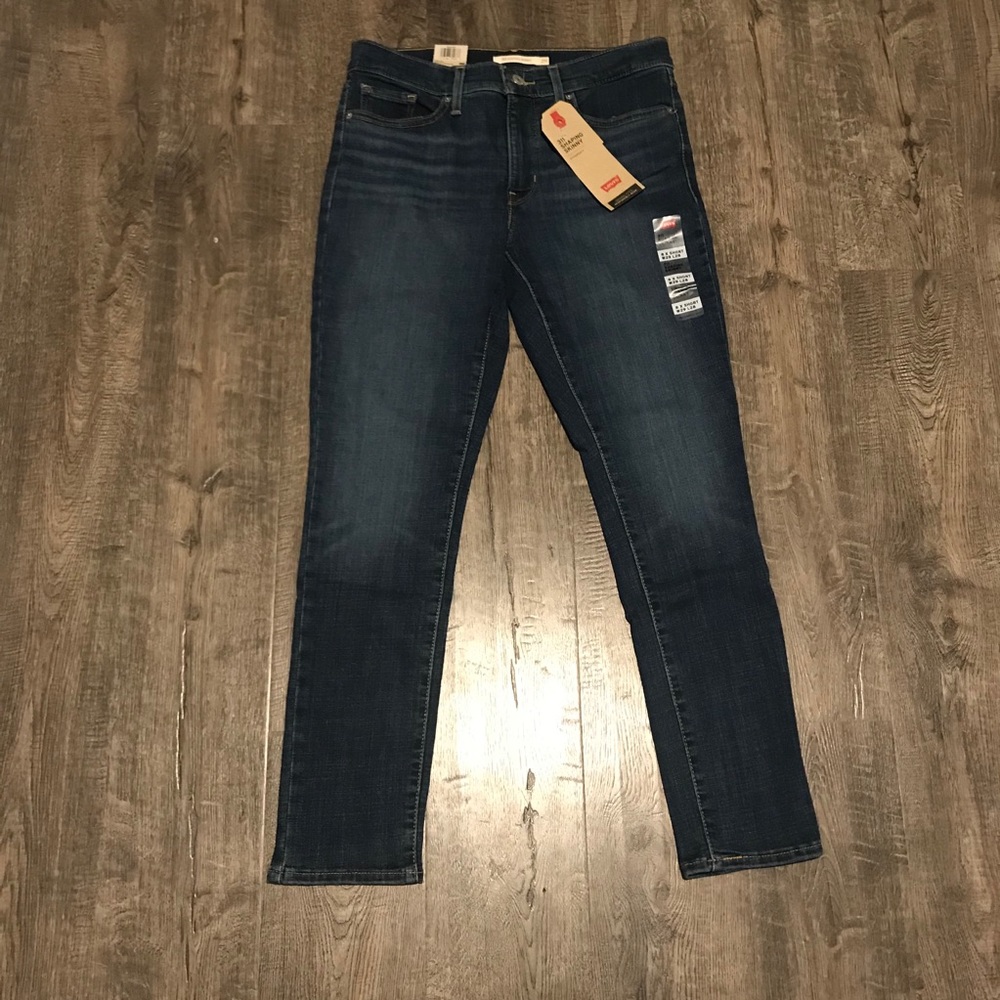 NWT Levi’s 311 Women’s 29x28
